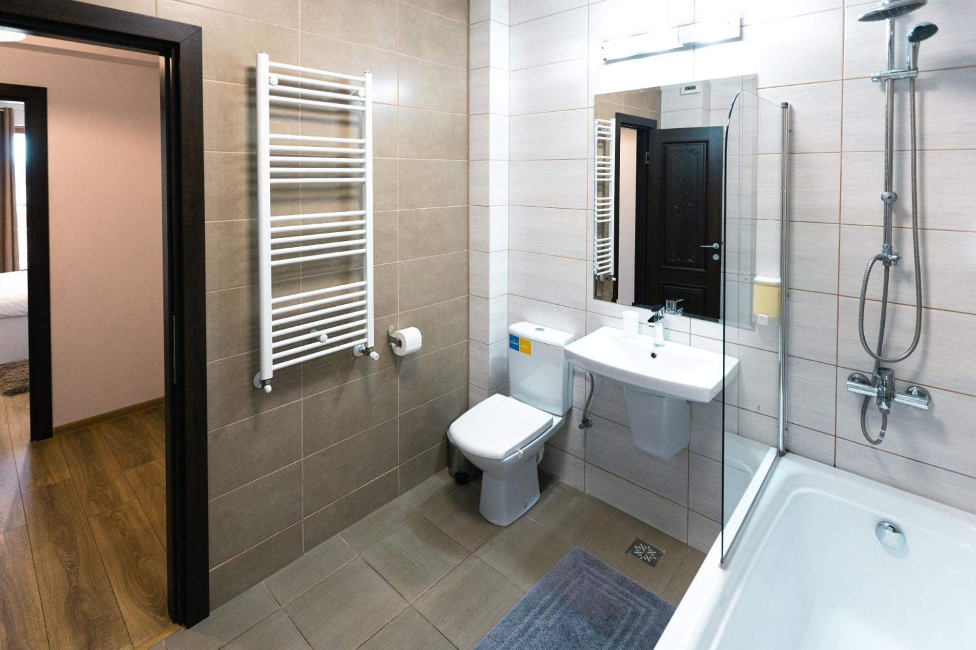 Rivera Apartments - Premium Accomodation Jászvásár Szoba fotó